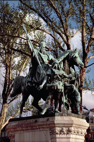 Karl der Große (747-814), König der Franken und christlicher Kaiser des Westens, 1878 (Bronze) von Louis Rochet